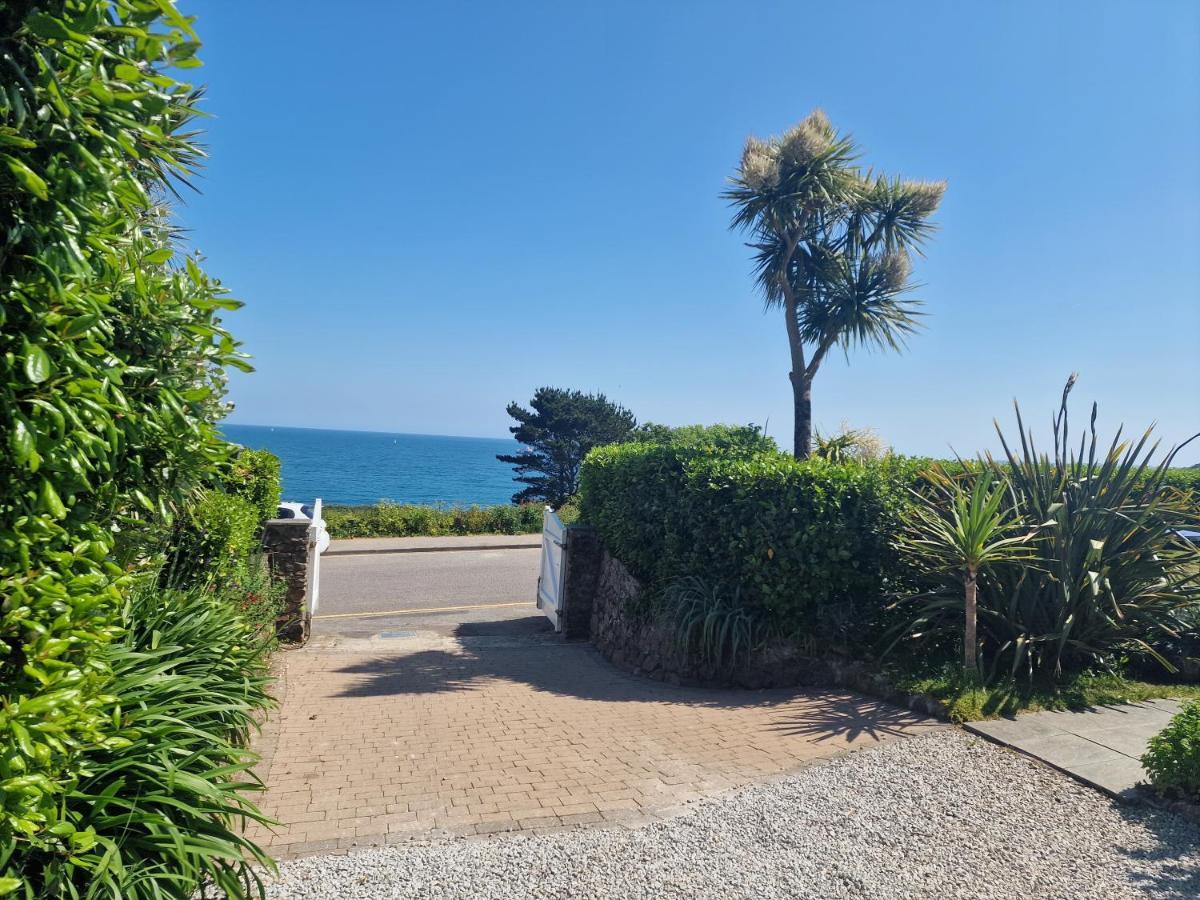 Blue Hills Luxury Apartment, Bay Front With Parking ファルマス エクステリア 写真